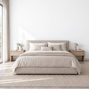 Blank matte Silk interieurfolie als wand in slaapkamer